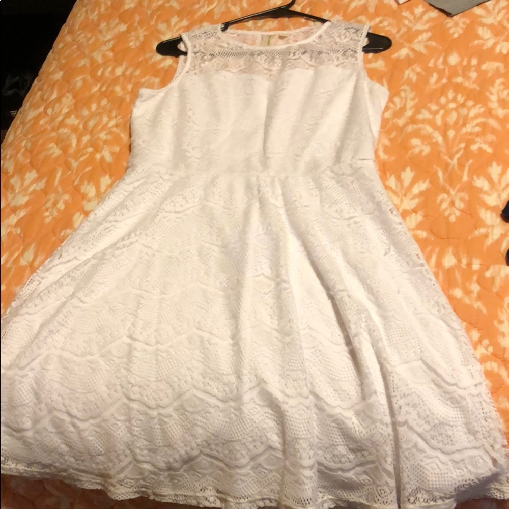 White lace dress